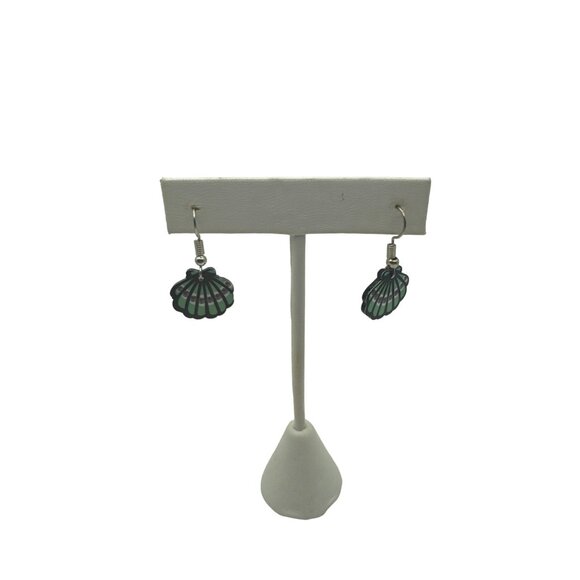 Green Shell Dangle Earrings for Women Stainless Steel Hooks Beach Ocean - Picture 1 of 4